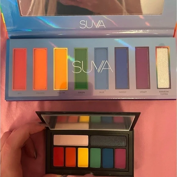 Colourful Eyeshadow Bundle - Picture 3 of 4